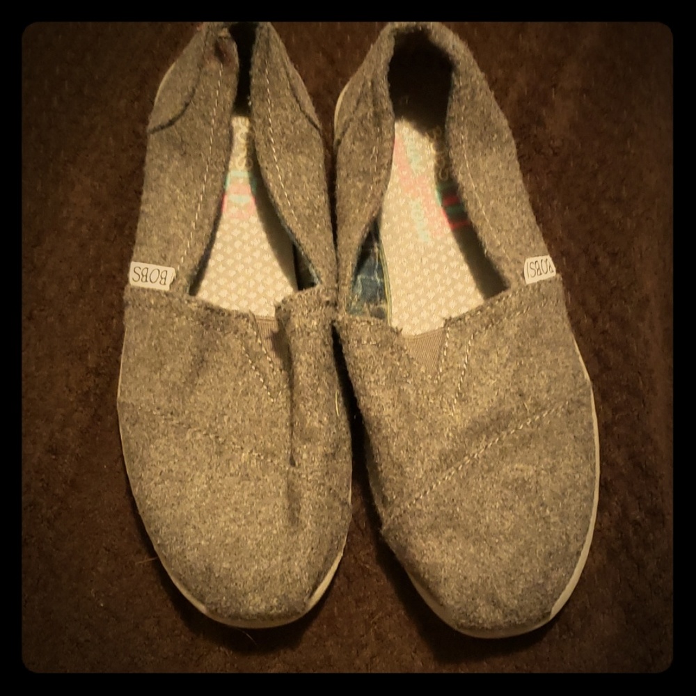 Gray Bob slides